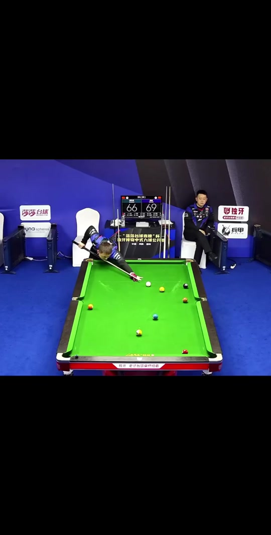 但她的表现 但她的表现